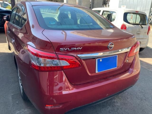 NISSAN SYLPHY 2012 Image 31