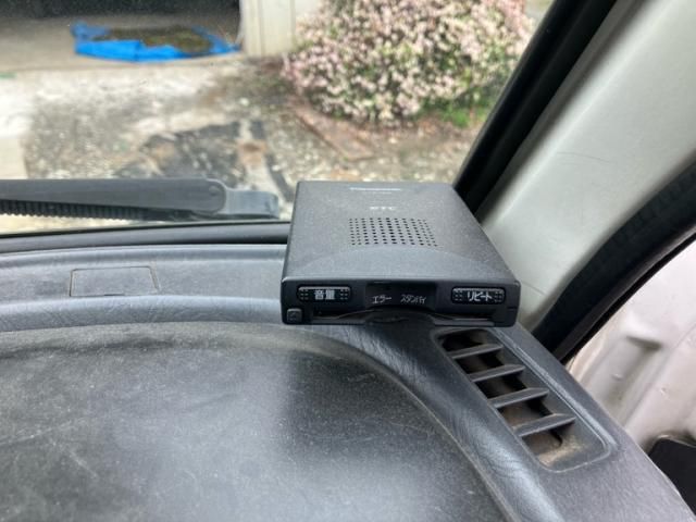 DAIHATSU HIJET TRUCK 4WD 2000 Image 31