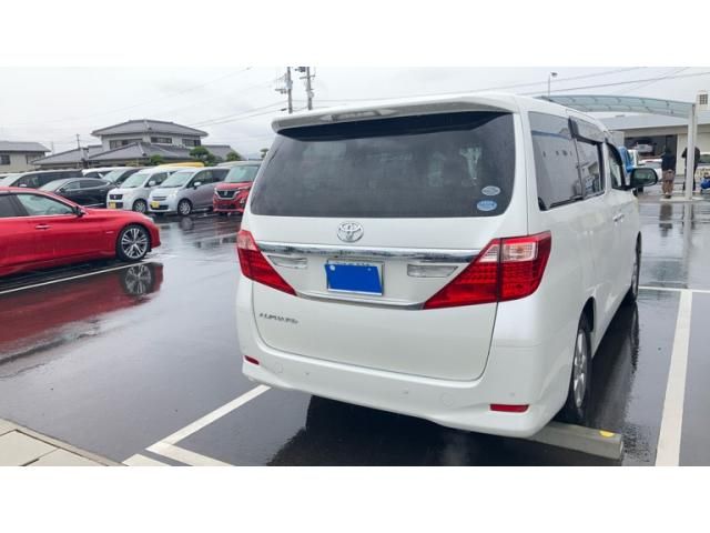 TOYOTA ALPHARD 2012 Image 31