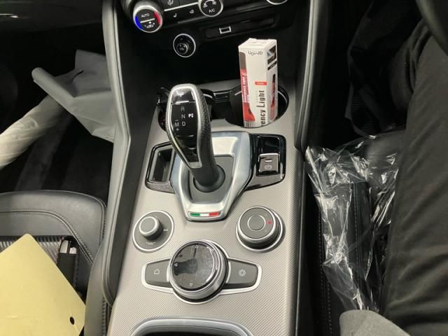 ALFAROMEO GIULIA 2021 Image 31