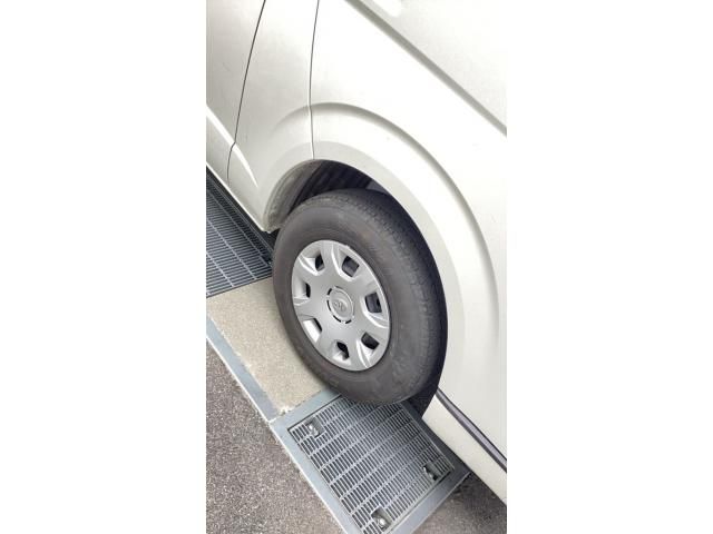 TOYOTA HIACE VAN 2WD 2021 Image 31