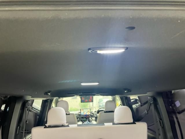 TOYOTA HIACE VAN 2WD 2024 Image 31