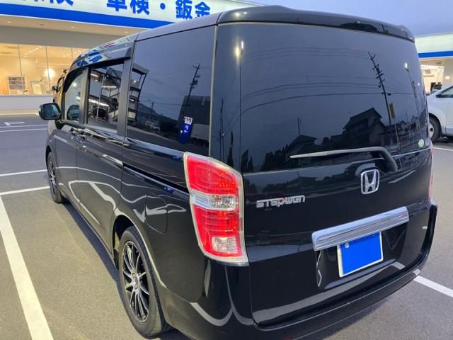 HONDA STEPWAGON 2010 Image 31