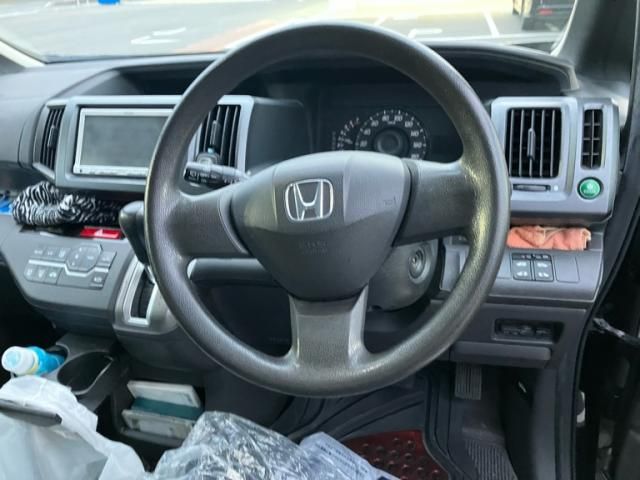HONDA STEPWAGON 2010 Image 31