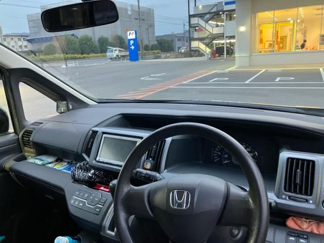 HONDA STEPWAGON 2010 Image 31