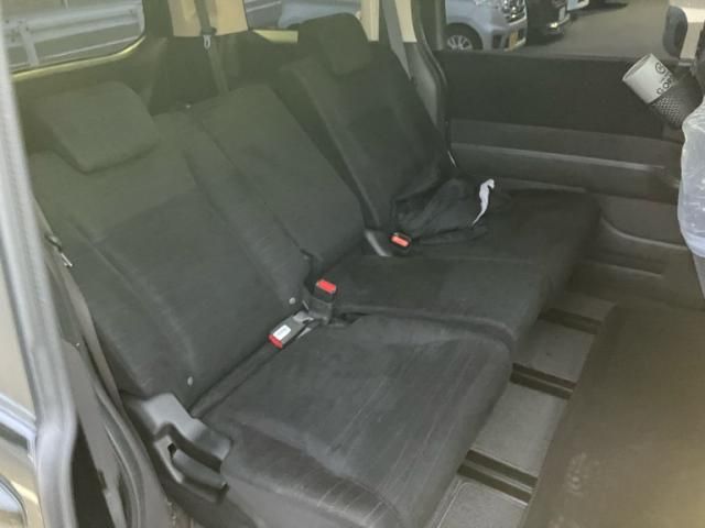 HONDA STEPWAGON 2010 Image 31