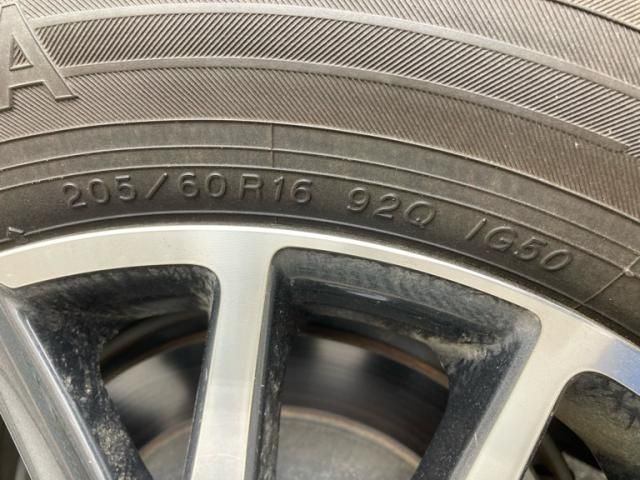 TOYOTA VOXY 2014 Image 31