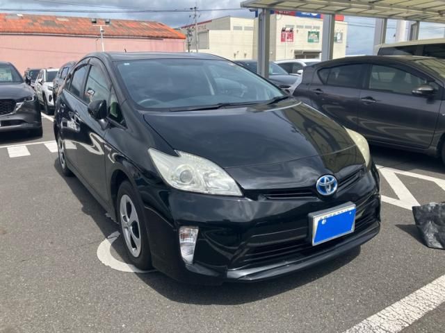 TOYOTA PRIUS 2013 Image 31