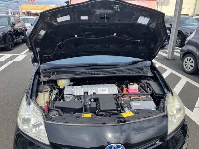 TOYOTA PRIUS 2013 Image 31