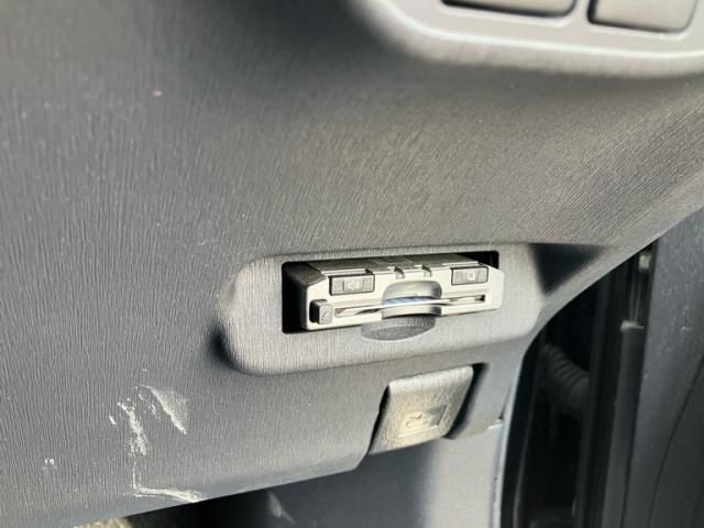 TOYOTA PRIUS 2013 Image 31