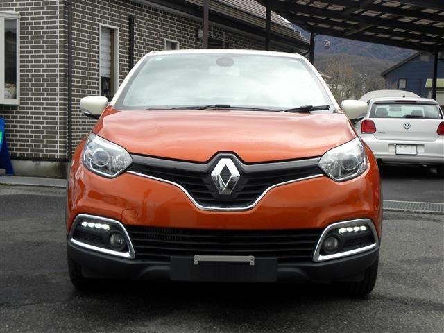 RENAULT CAPTUR 2015 Image 31