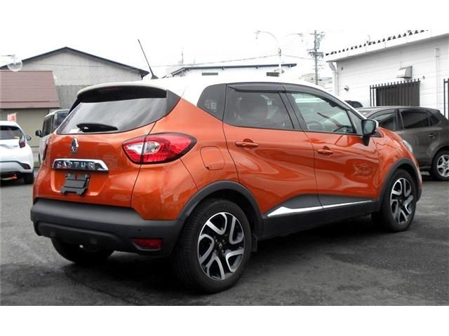 RENAULT CAPTUR 2015 Image 31
