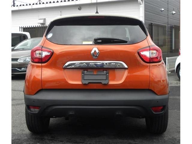 RENAULT CAPTUR 2015 Image 31