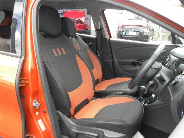 RENAULT CAPTUR 2015 Image 31