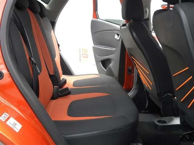 RENAULT CAPTUR 2015 Image 31