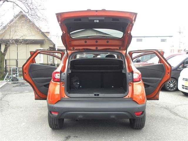 RENAULT CAPTUR 2015 Image 31