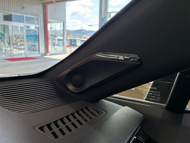 TOYOTA HARRIER HYBRID 2024 Image 31