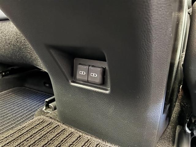 TOYOTA HARRIER HYBRID 2024 Image 31