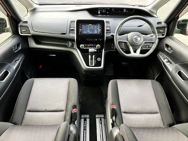 NISSAN SERENA  S-HYBRID 2018 Image 31