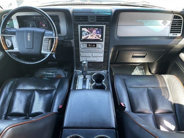 LINCOLN NAVIGATER 4W 2012 Image 31