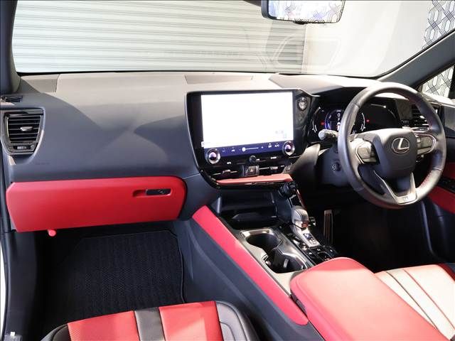 TOYOTA LEXUS NX350H 2023 Image 31