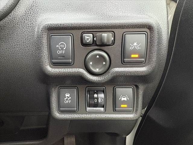 NISSAN NOTE 2015 Image 31