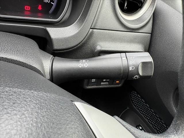 NISSAN NOTE 2015 Image 31