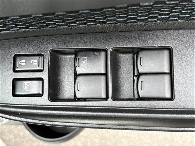 NISSAN NOTE 2015 Image 31