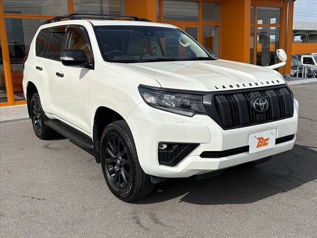 TOYOTA LANDCRUISER PRADO 2023 Image 31