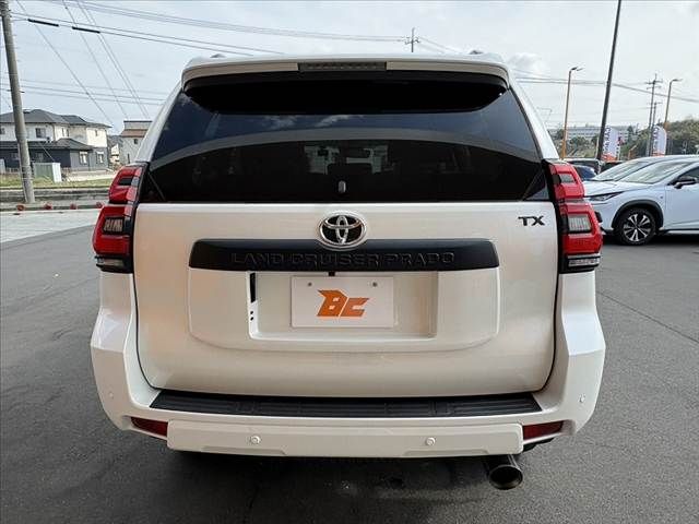 TOYOTA LANDCRUISER PRADO 2023 Image 31