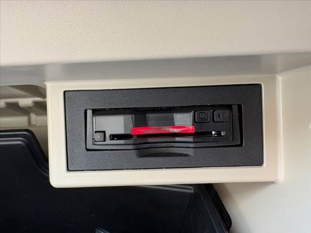 TOYOTA LANDCRUISER PRADO 2023 Image 31