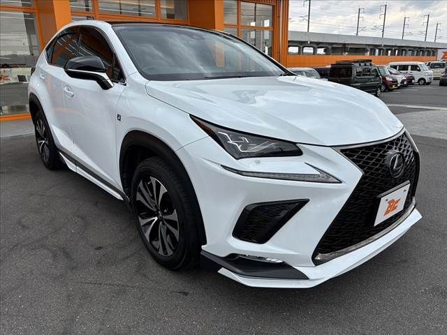 TOYOTA LEXUS NX300 AWD 2017 Image 31