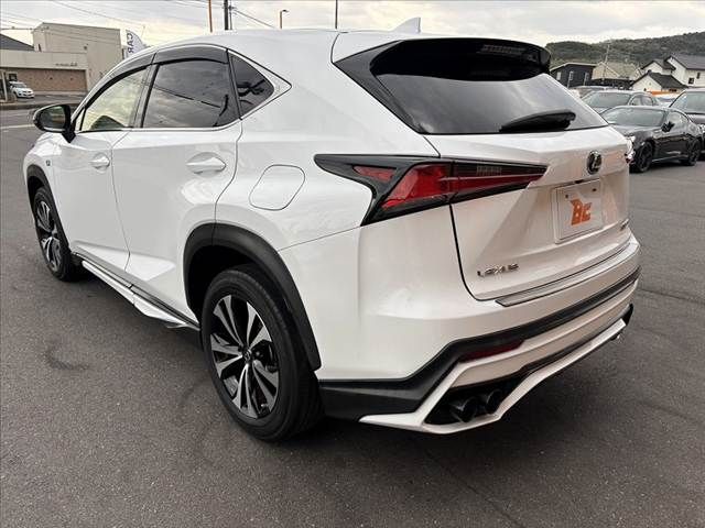 TOYOTA LEXUS NX300 AWD 2017 Image 31