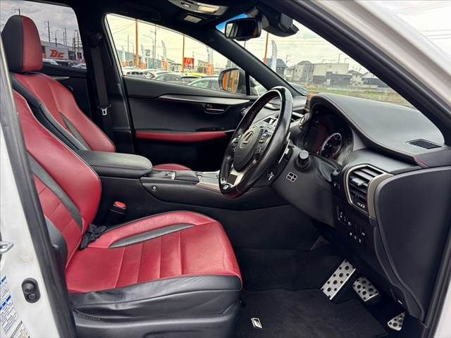 TOYOTA LEXUS NX300 AWD 2017 Image 31