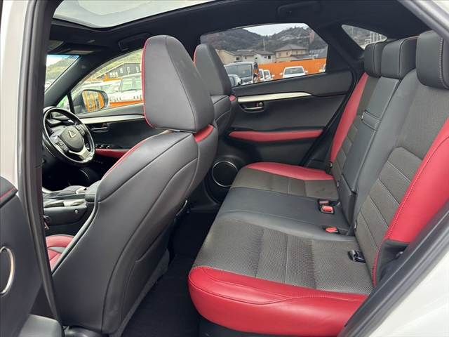 TOYOTA LEXUS NX300 AWD 2017 Image 31