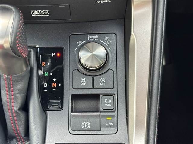 TOYOTA LEXUS NX300 AWD 2017 Image 31