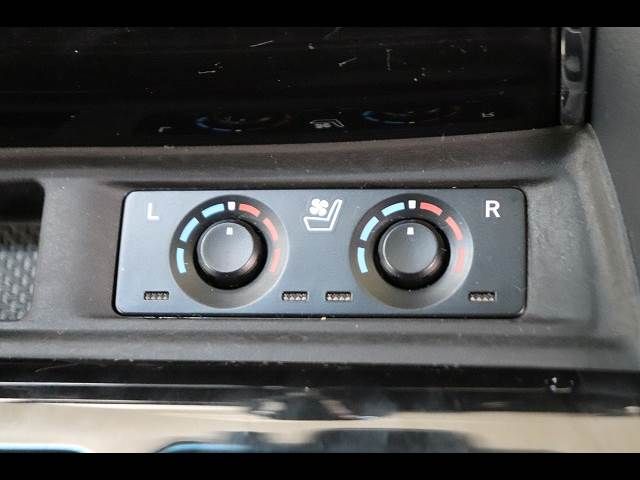 TOYOTA ALPHARD 2018 Image 31