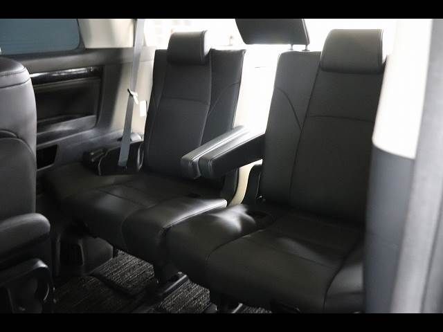 TOYOTA ALPHARD 2018 Image 31