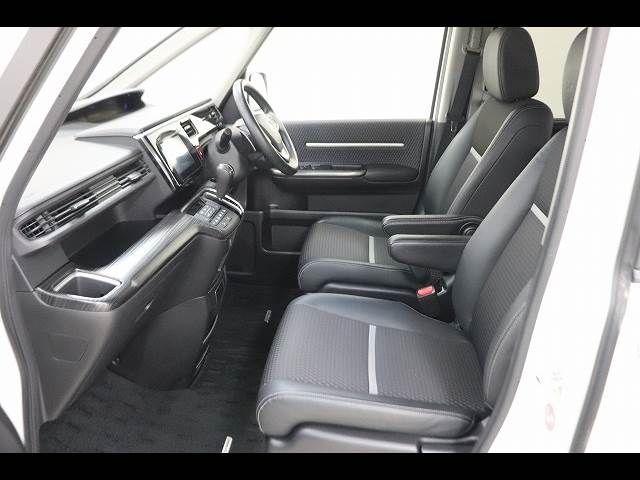 HONDA STEPWAGON SPADA 2016 Image 31