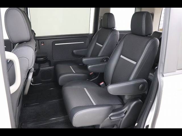 HONDA STEPWAGON SPADA 2016 Image 31