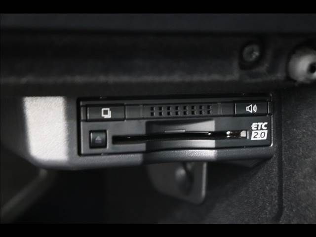 TOYOTA LEXUS IS300H 2017 Image 31