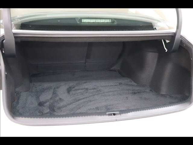 TOYOTA LEXUS IS300H 2017 Image 31