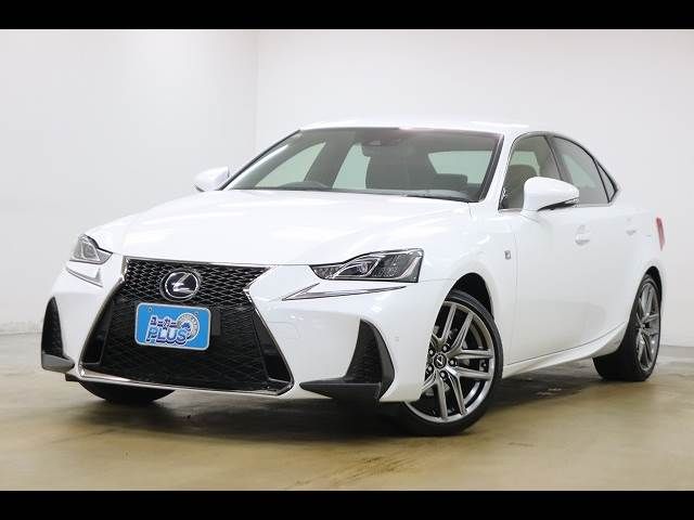 TOYOTA LEXUS IS300H 2017 Image 31