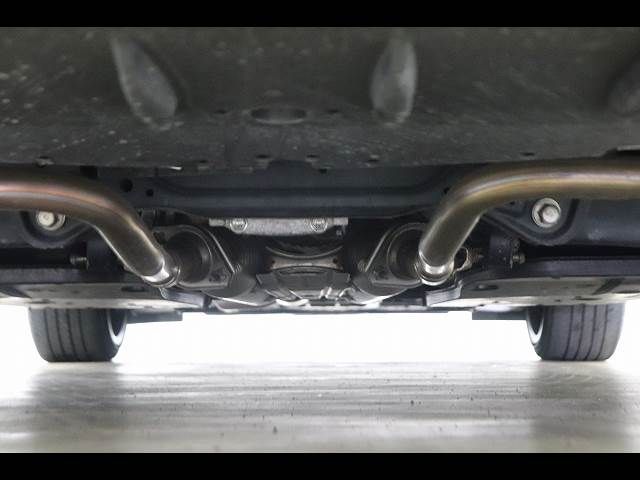 TOYOTA LEXUS IS300H 2017 Image 31