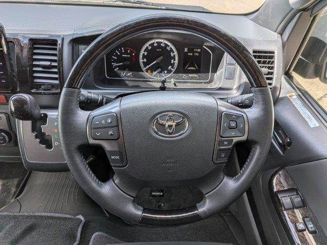 TOYOTA HIACE VAN 2WD 2020 Image 31