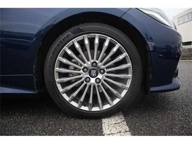 TOYOTA CROWN SEDAN HYBRID 2021 Image 31