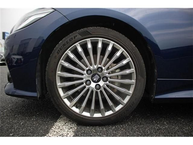 TOYOTA CROWN SEDAN HYBRID 2021 Image 31