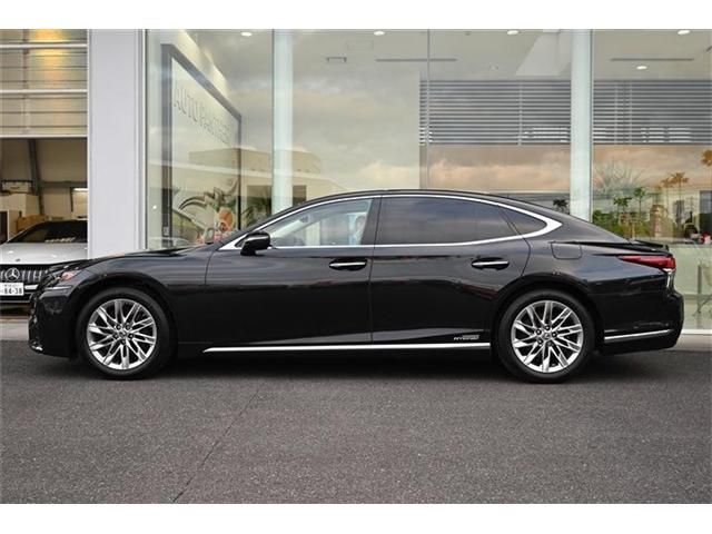 TOYOTA LEXUS LS500H 2020 Image 31