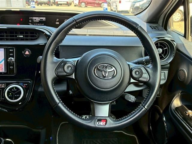 TOYOTA AQUA 2018 Image 31