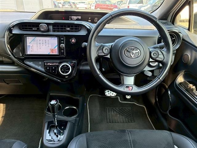 TOYOTA AQUA 2018 Image 31